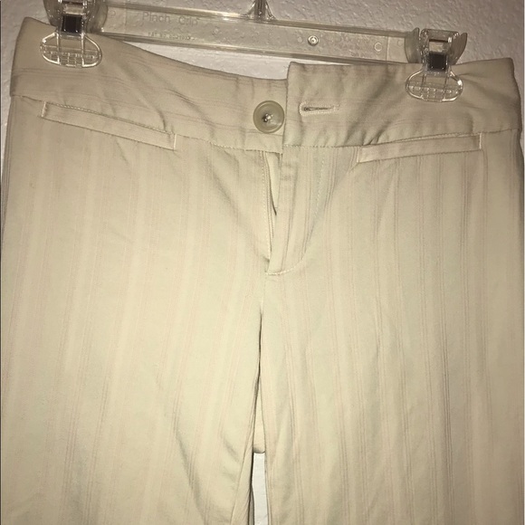Banana Republic Beige/Cream With Pin-Stripe Capris - Picture 4 of 8